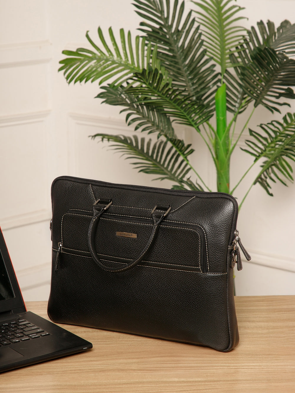 Contrast Stitched Leather Laptop Sleeve SV16-6001