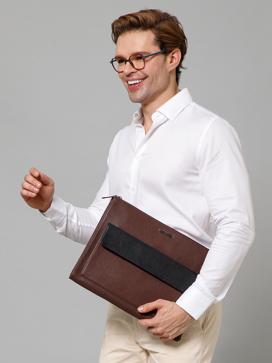 Color-blocked Leather Laptop Sleeve SV16-4004