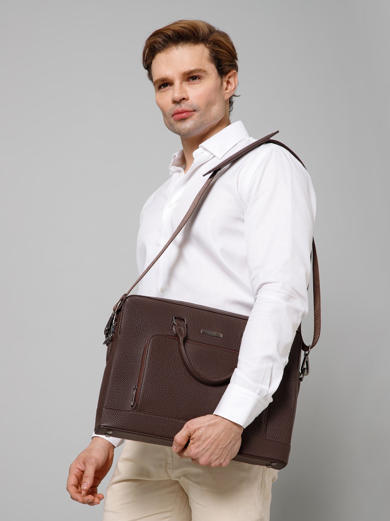 Sleek Leather Laptop Bag LT16-2004